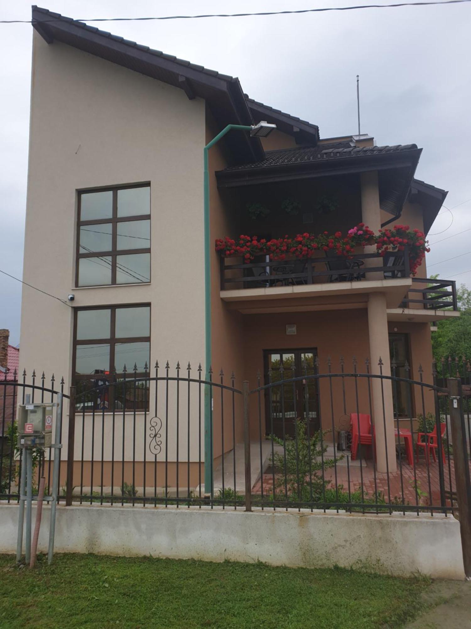 Pensiunea Casa Soarelui Simian Luaran gambar